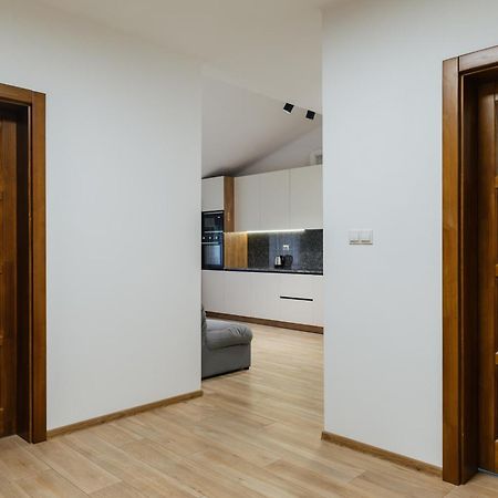 Luxury Apartments Uzhorod Екстериор снимка