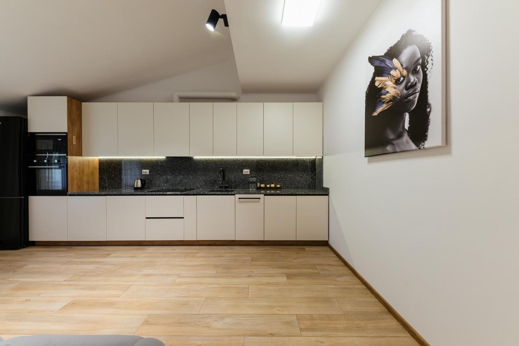 Luxury Apartments Uzhorod Екстериор снимка