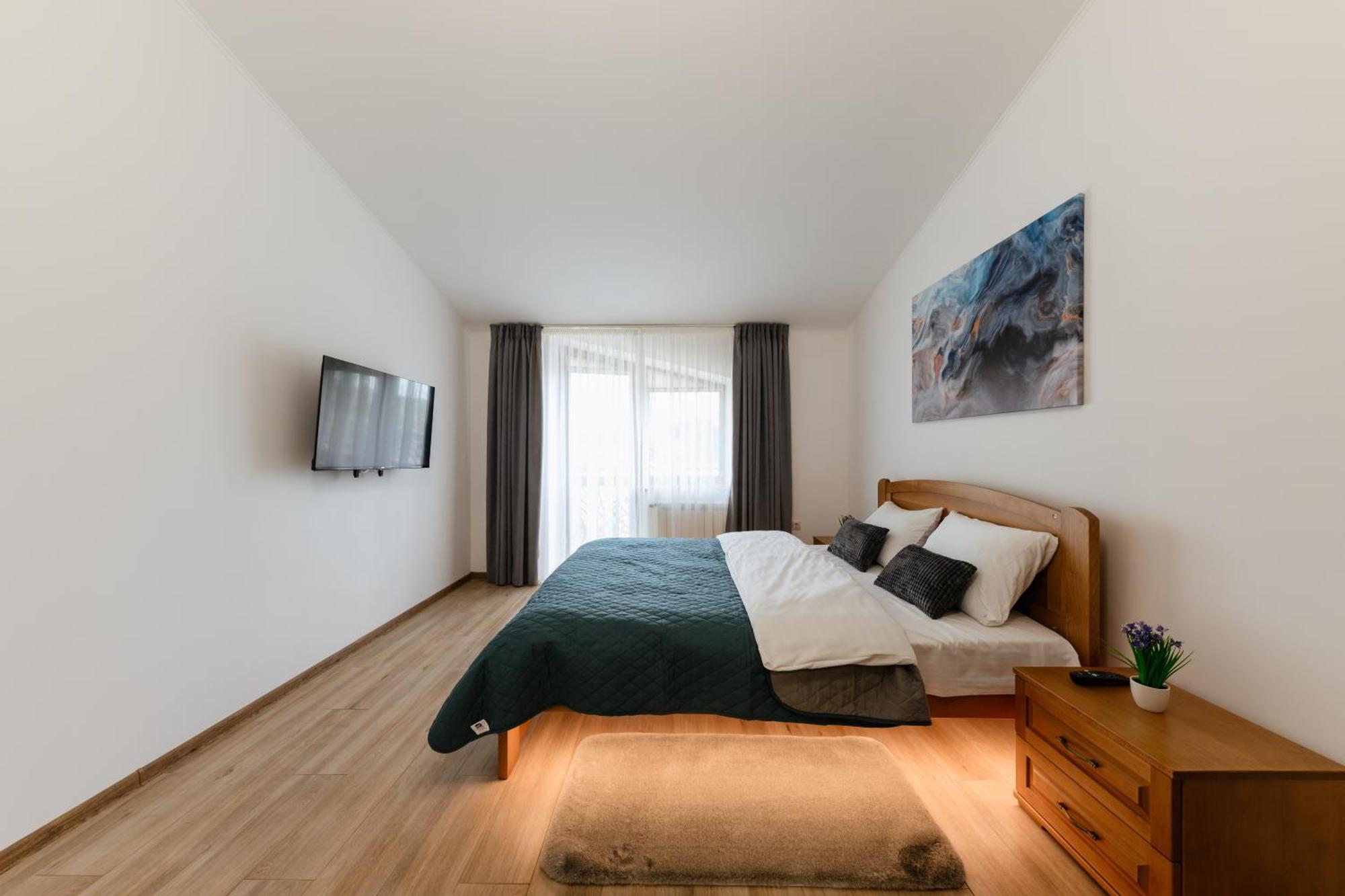 Luxury Apartments Uzhorod Екстериор снимка