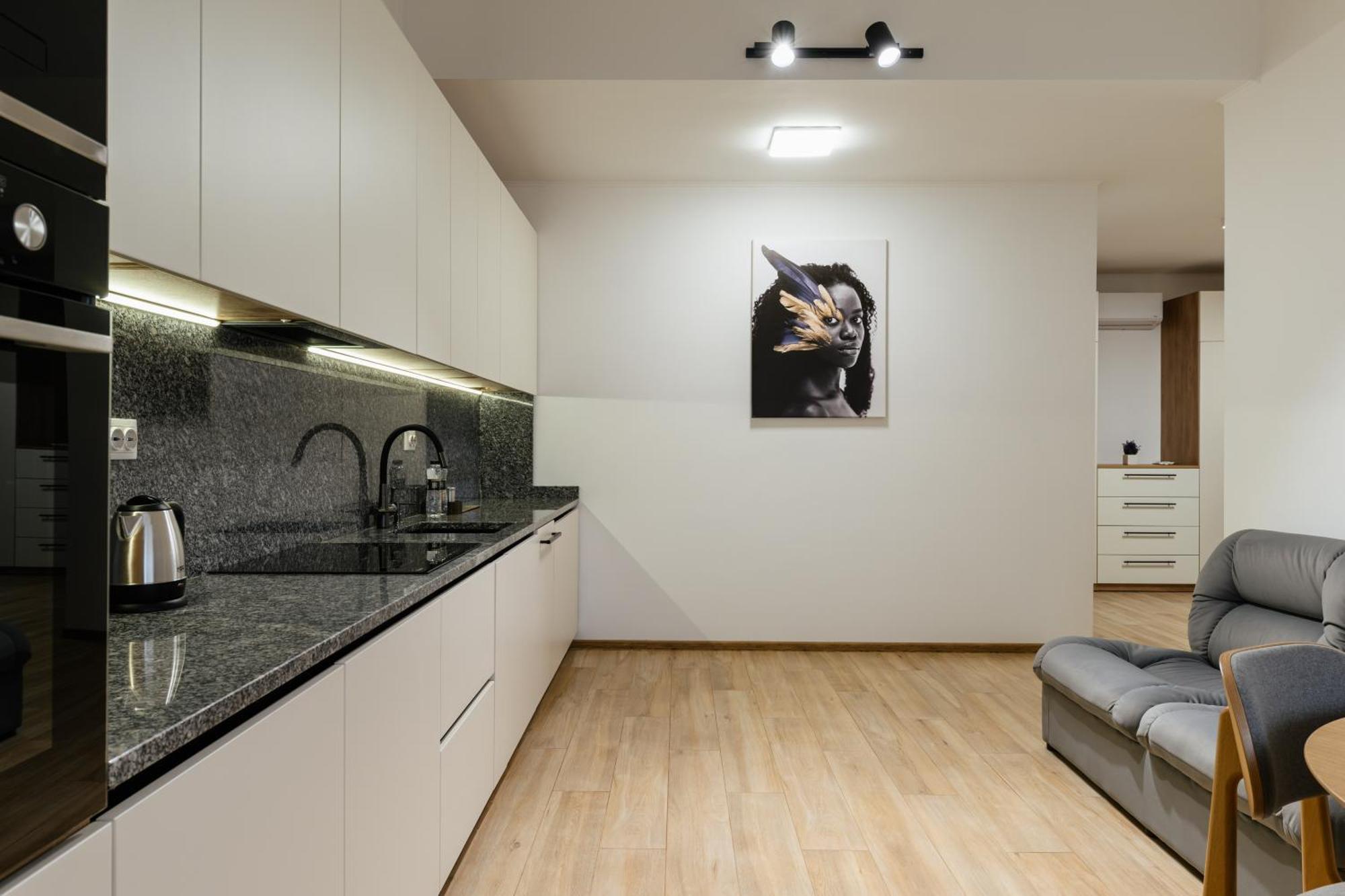 Luxury Apartments Uzhorod Екстериор снимка