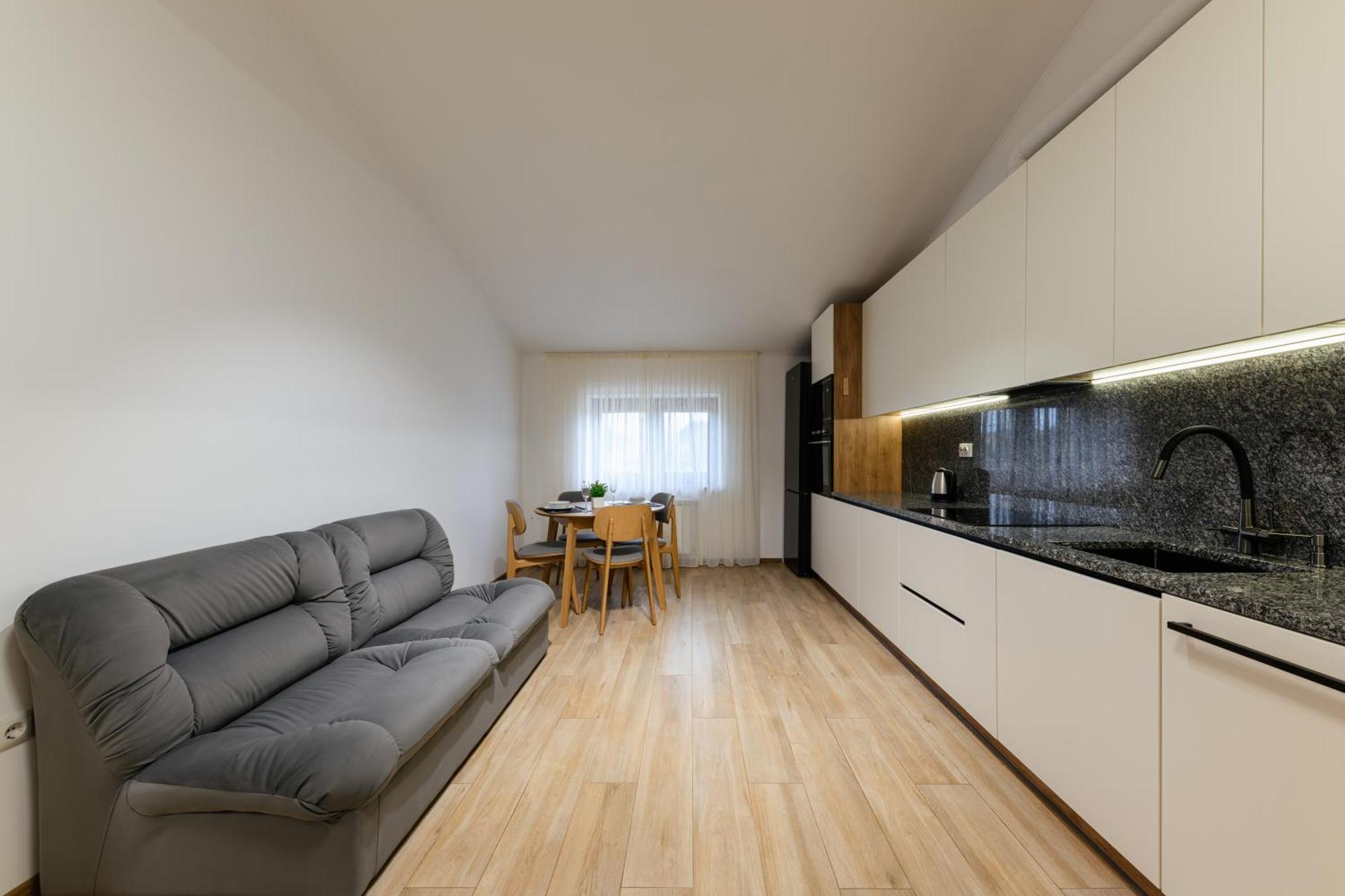 Luxury Apartments Uzhorod Екстериор снимка