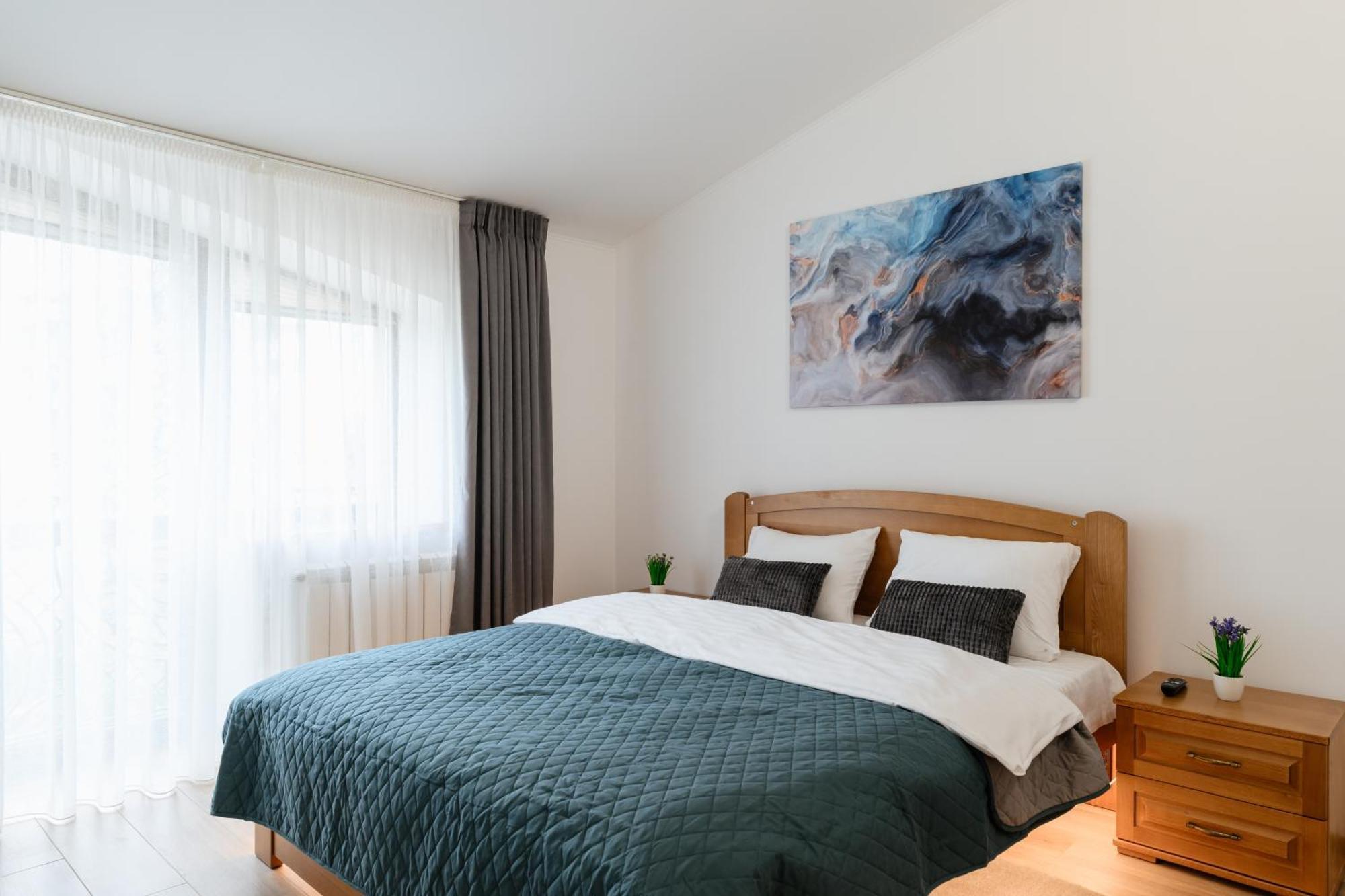 Luxury Apartments Uzhorod Екстериор снимка