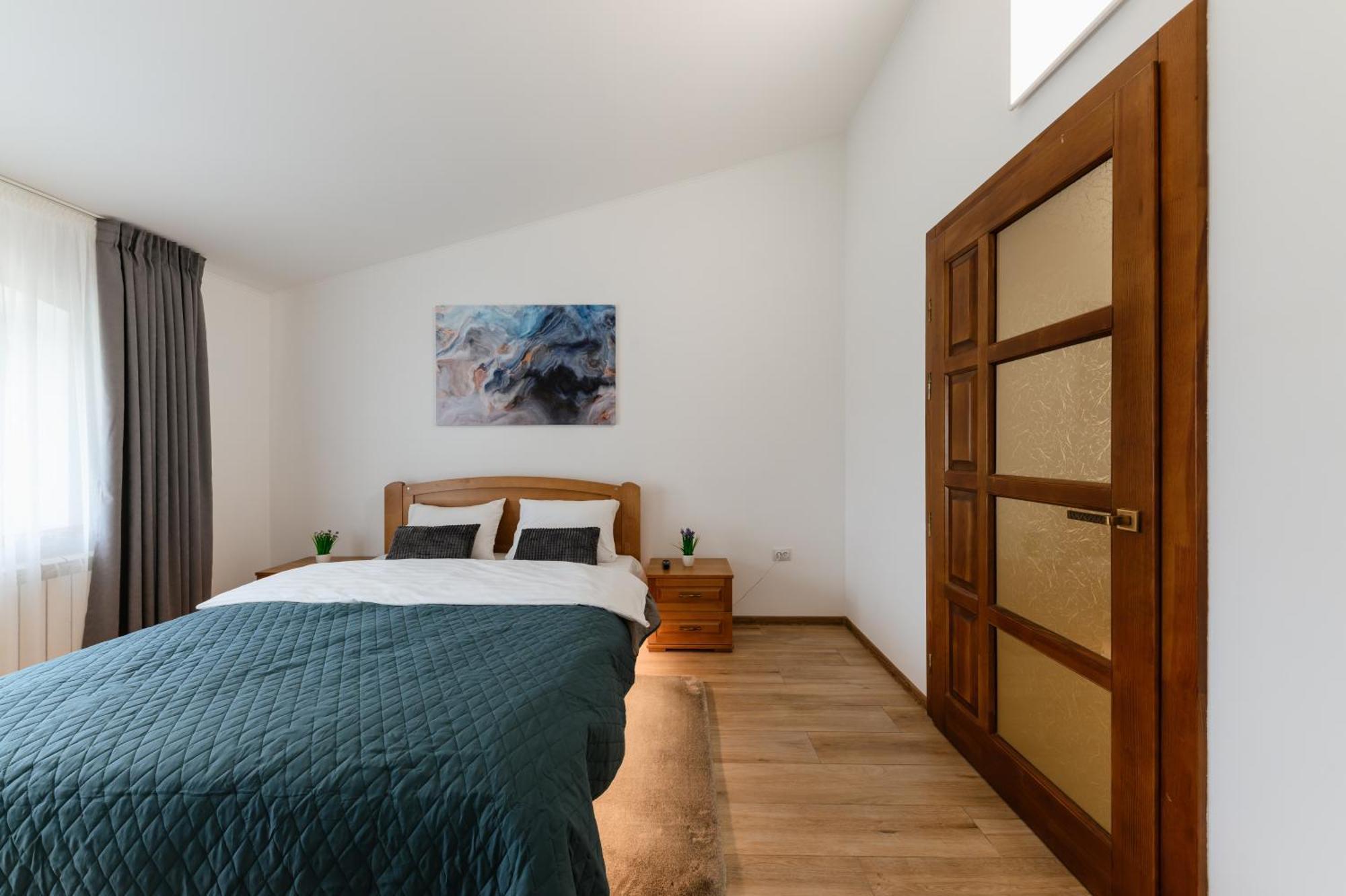 Luxury Apartments Uzhorod Екстериор снимка