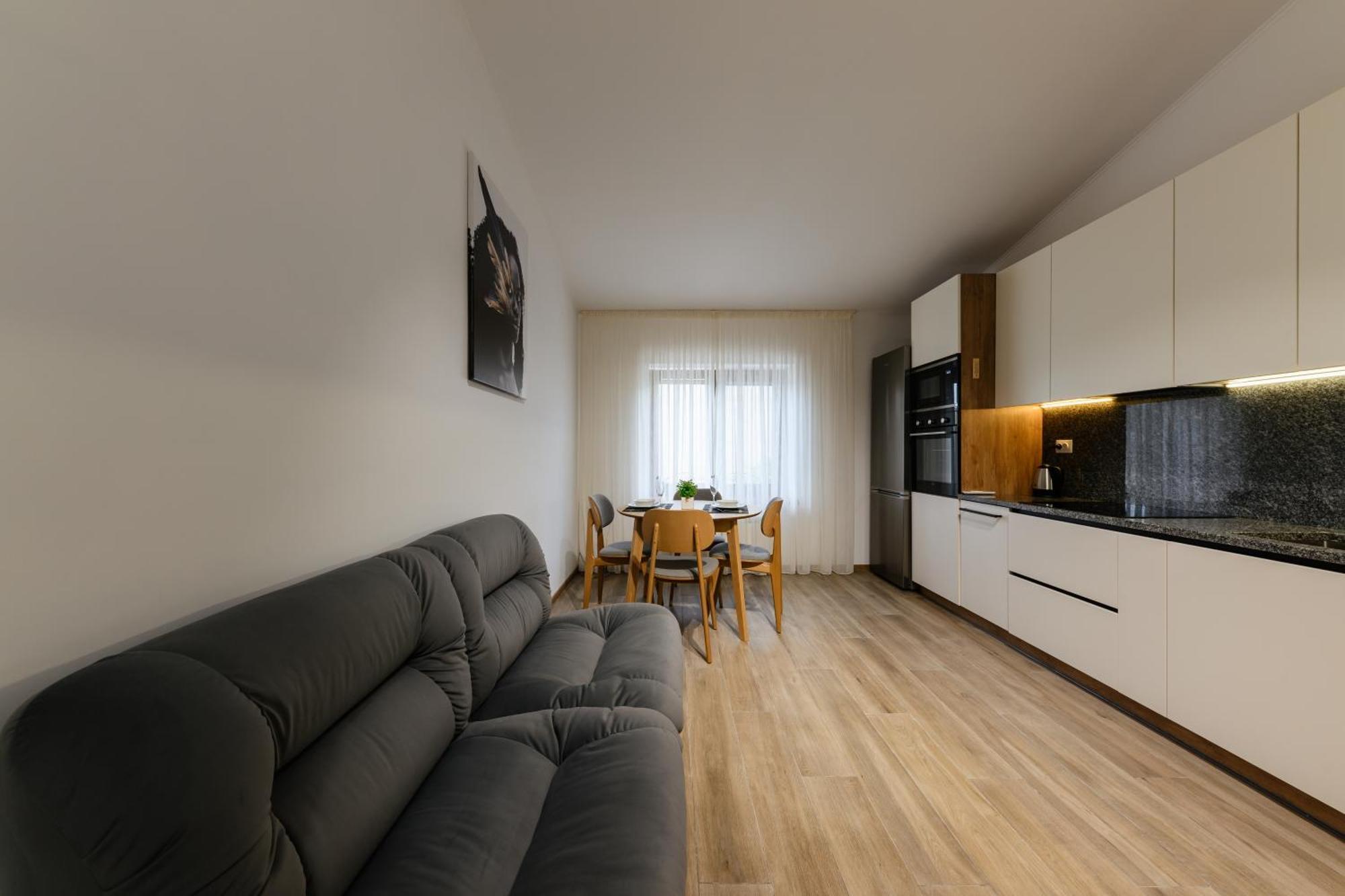 Luxury Apartments Uzhorod Екстериор снимка