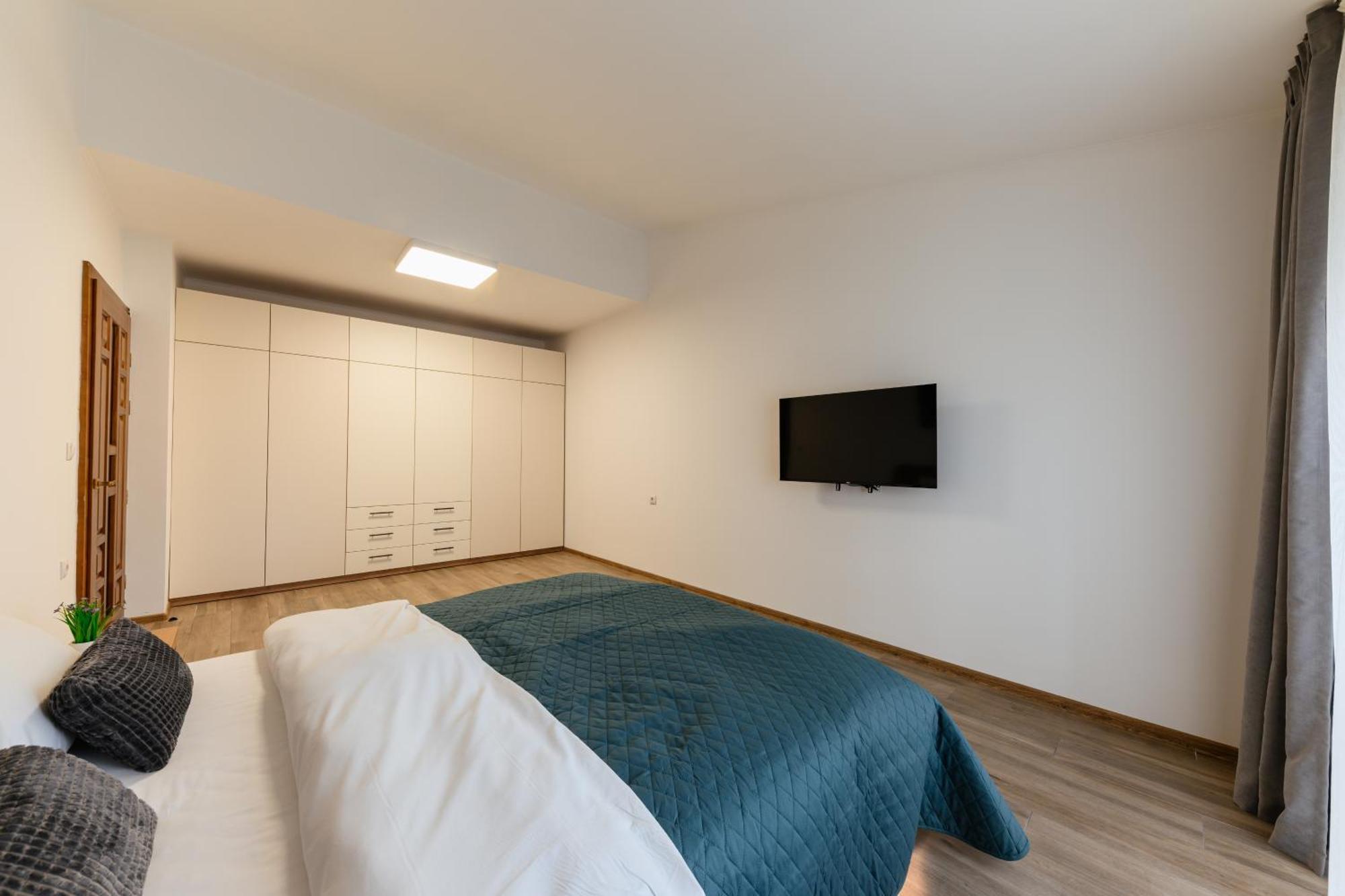 Luxury Apartments Uzhorod Екстериор снимка