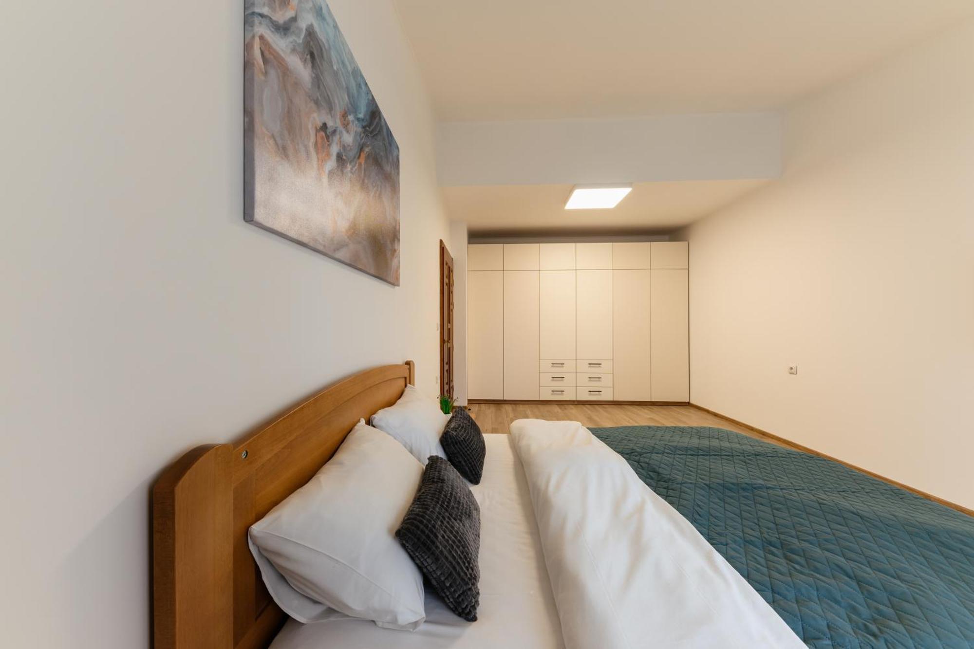Luxury Apartments Uzhorod Екстериор снимка